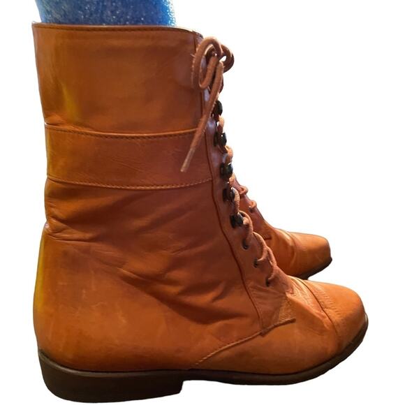 Morgan Taylor Vintage Camel Colored lace up flat boots size 5.5 - Picture 5 of 8